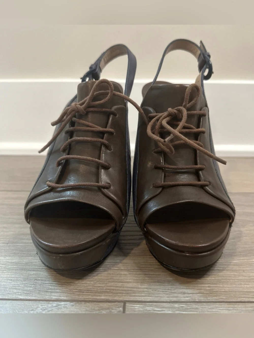 Womens 10 Crosby Derek Lam Size 8.5 Blue Brown Leather Slingback Wedge Sandals